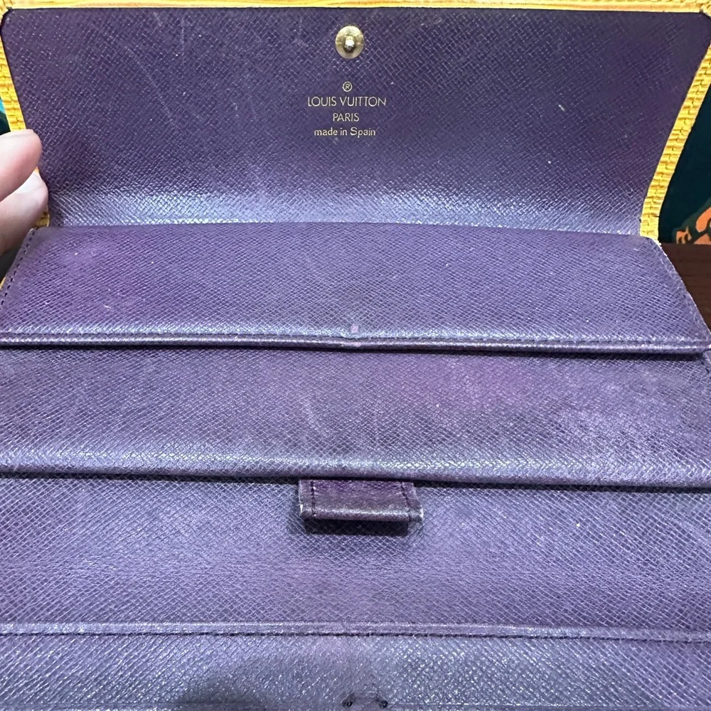 Louis Vuitton Vintage Epi Porte-Trésor International Wallet – Yellow & Purple - Picture 5 of 9